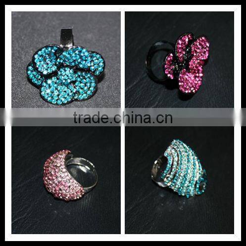 fashion open design wedding ring made in china with many gems