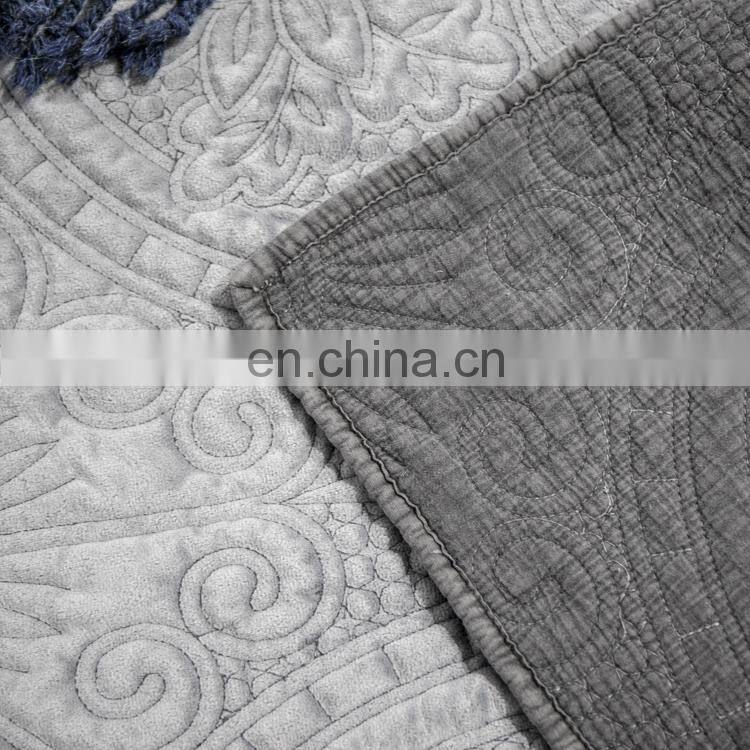 China factory custom Queen Size dark grey Mandala Embroidered Quilt Cover/Bedding Set