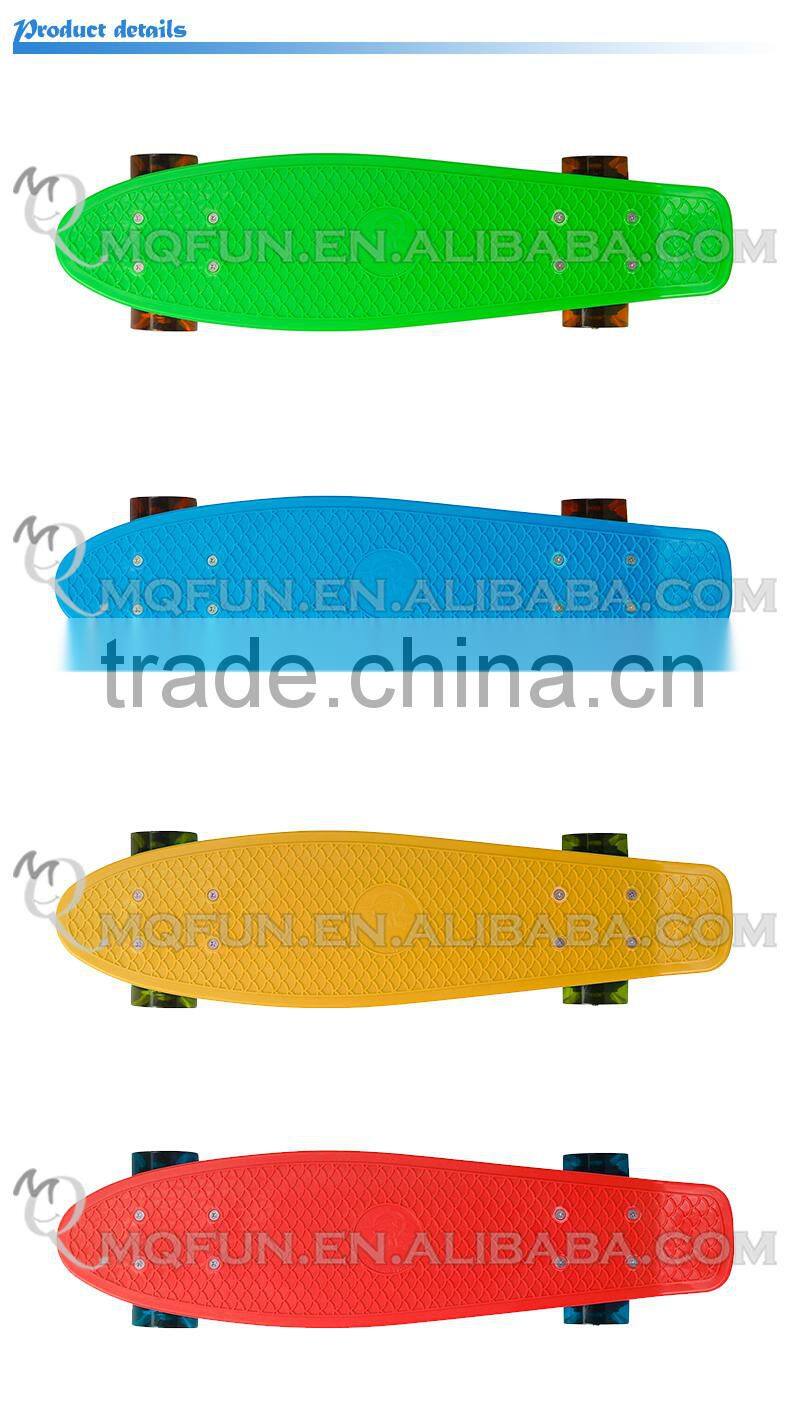 MINI QUTE Outdoor Fun & Sports 4 color 22.5" plastic funny kids boys children gift skateboard educational toy NO.WME05008A/C/H/D