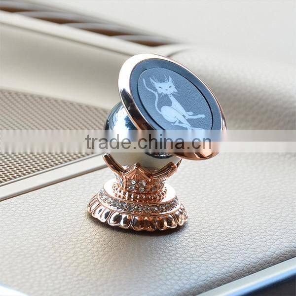 2016 multi function Windshield Dashboard Phone Mount Magnetic Car Holder with Plastic Silicone Mold Suction Cup