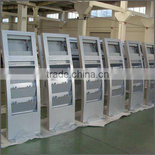 17 Inch floor stand plug&play LCD player, digital signage, with auto on/off and remote controller function