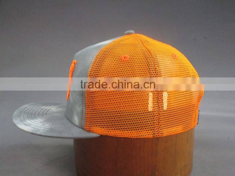 Customer high quality 5 panels snapback hat with 3D Embroidered front lable