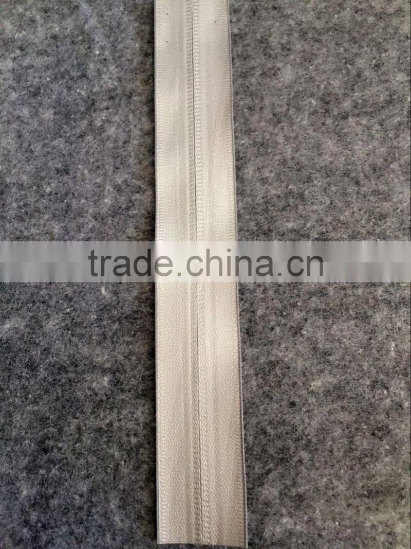 Customized length 5# water proof nylon zipper silver finishing