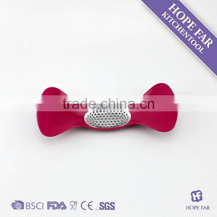 0300039 High quality practical plastic garlic press
