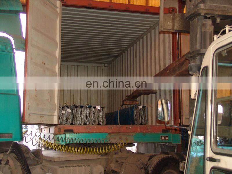 Hot dip galvanized highway guard rail with W shape section and powder coated surface