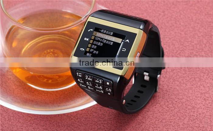 Hot selling Factory wholesale fashion bluetooth smart watch with keyboard Dual SIM Card Dual standby phone