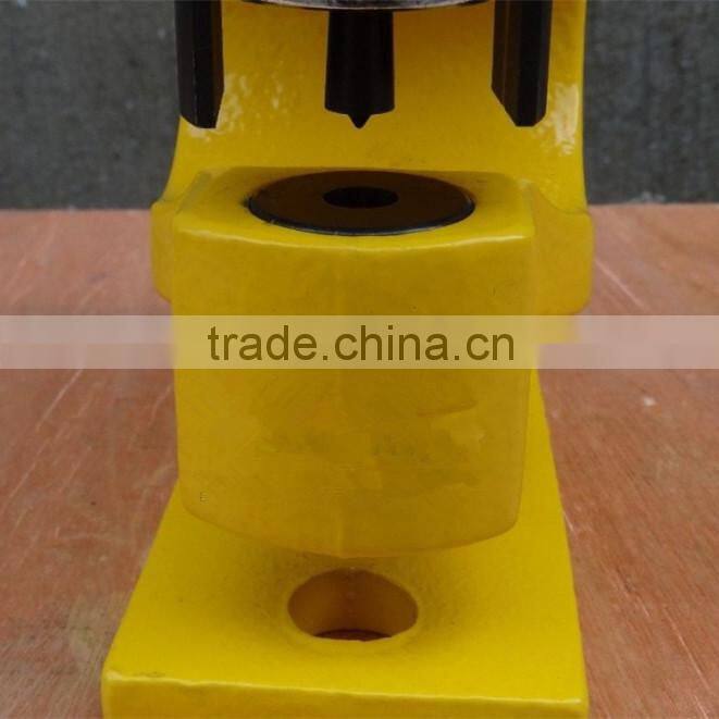 Hydraulic hole punching machine iron worker machine