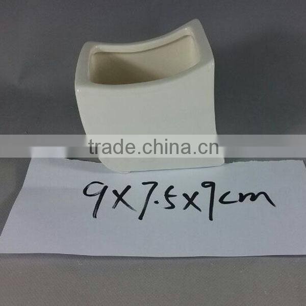 White ceramic decoration pen holder office