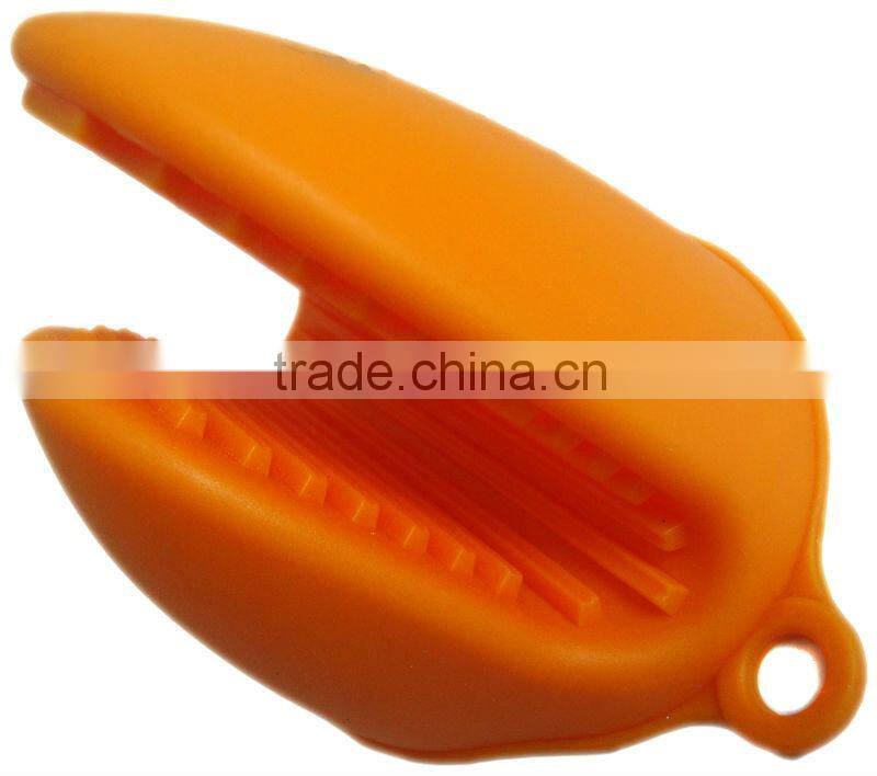 eco-friendly cute design silicone heat resistant oven mitts
