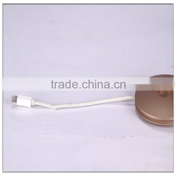 Dual purpose Portable emergency 700mAh Power Bank With Cable For iPhone