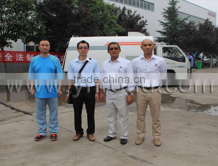 YHQS5050B modern street sweeper equipment