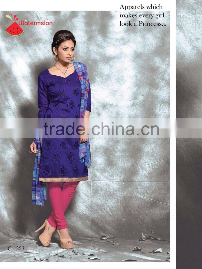 Designer Salwar Kameez In Women