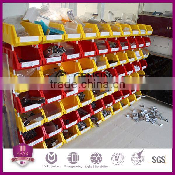 Light diffusion polycarbonate sheet with good light transmission