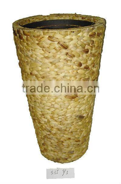 Round water hyacinth w/metal flower planter/pot