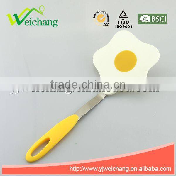 WCC012 EGG SHOVEL ,PP MATERIAL, (SMILING FACE)