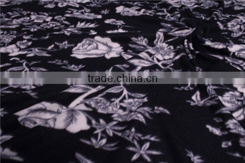 Promotional popular cheap price comfortable soft blanket 100%polyester fleece