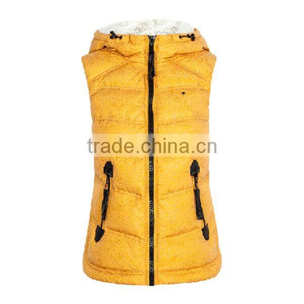 2015 New Design Woman Outdoor Thin Short Down Vest