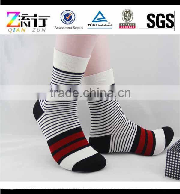 100% cotton unisex fashion socks/High quality printing sport socks/custom design socks