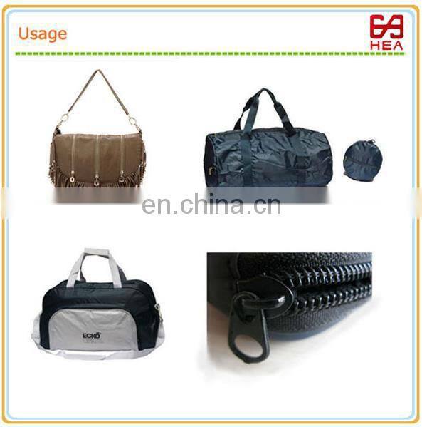 2017 hot sale 5# nylon open end zip with custom zipper pulls