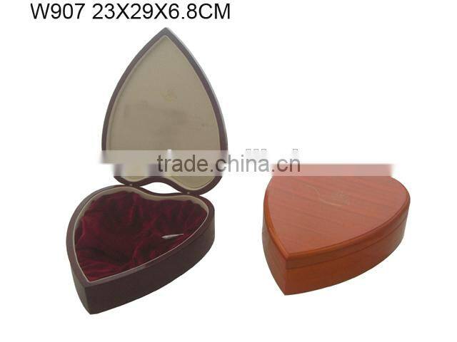 Heart Shaped Luxury Wooden Painted Gift Packing Box