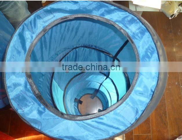 Cats tunnel,cat tunnel indoor,Red paper cat tunnel with a hole in the middle