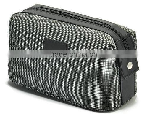 Elegant Small plaid Toiletry Bag Travel Organizer Cosmetic Bag for men women