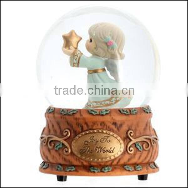 Chinese Cheap Custom Christmas Tree Plastic Snow Globe