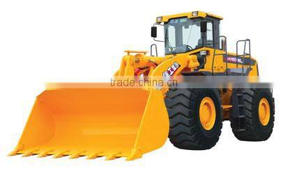 XCMG LW700 wheel loader with 4.2m3 bucket for 7 ton rated load