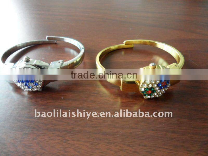 Hot!!! Delicate Shining Diamond Watch