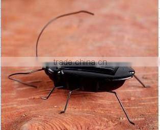 Factory Cheap Price Solar Toy Cockroach Early Educational Toy For Children Funny Solar Powered Moving Cockroach Toy