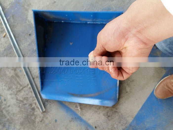 Professional manufacturer promotional new lock forming machine