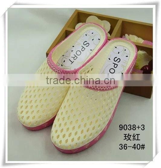 plastic weaven sandal with best design