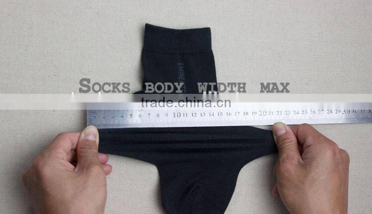wholesale & customized 100% bamboo anti-bacterial breathable seamless solid color men dress socks