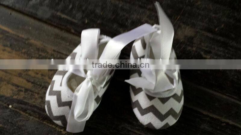 black white chevron newborn baby crib shoes baby shoes infant shoes toddlers shoes