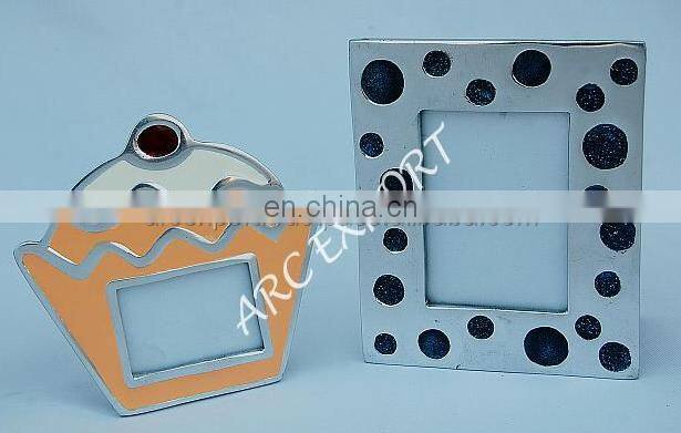 Wire antique photo frames