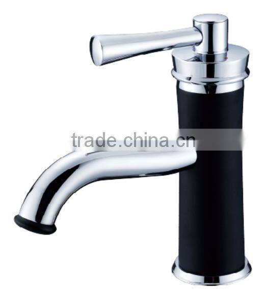 2015 Modern Design Black Basin Faucet UPC Bathroom Faucet