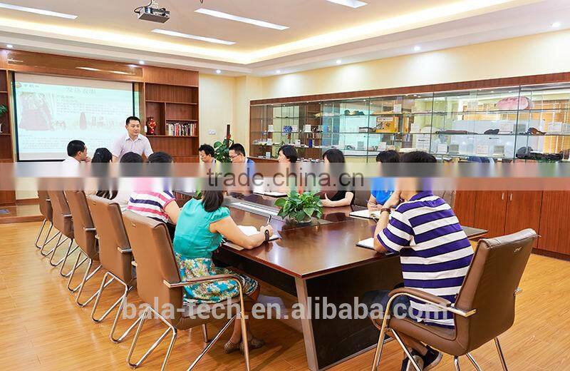 hot gloves make every finger keep warm in the witnter