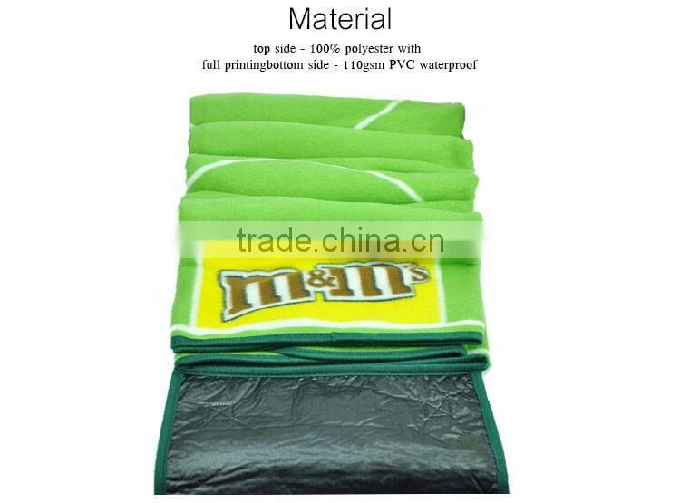 New Design Fold Up Waterproof Beach Blanket For Picnic