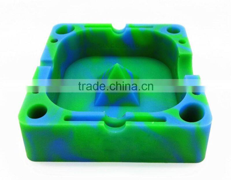 Unbreakable flexible heat resistant Sqaure multi-functional smokeless silicone custom made portable ashtray