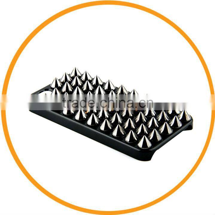 Hot Selling 3D Gold Rivet Studs Hard Case Cover for iPhone 5 from Dailyetech