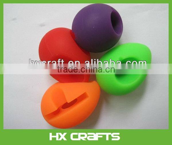 Soft silicone sound amplifier loud speaker horn stand