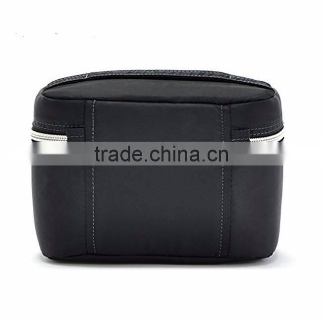 Newest fashion custom portable cosmetic bag
