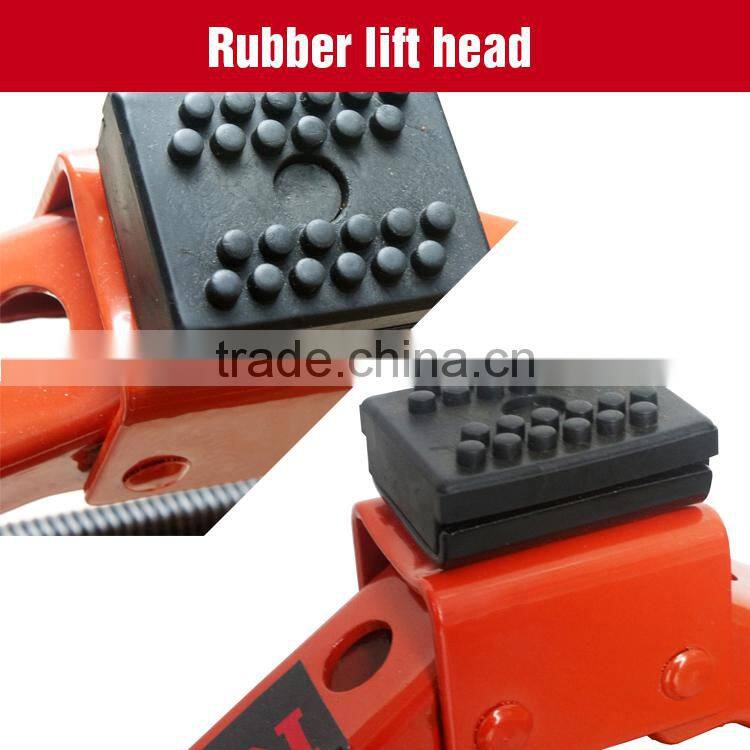 Strong scissor jack with carry bag