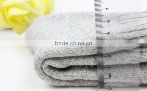 40 pcs/lot hot sale solid cotton and polyester mixed China made solid comfortable men thick socks