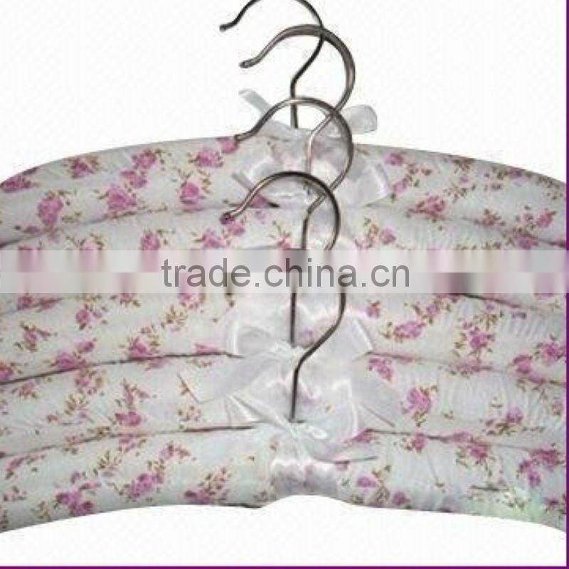 LING-63 elegant satin padded clothes hanger for drying clothes