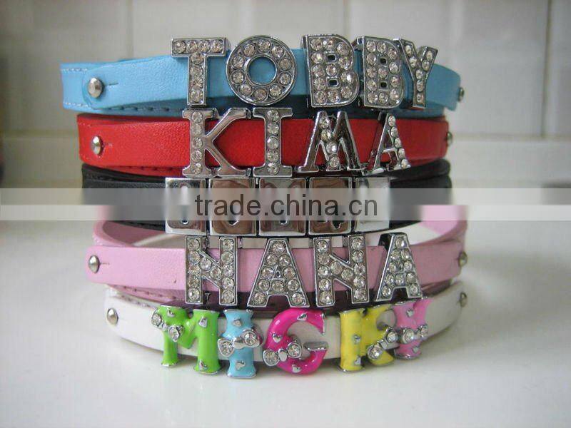 pet collar with slide alphabet charms