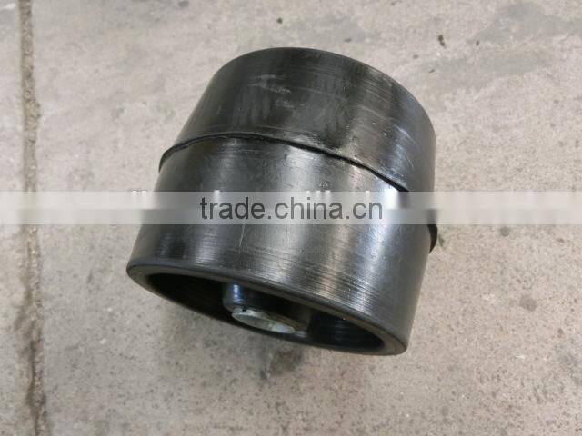 trailer rubber roller