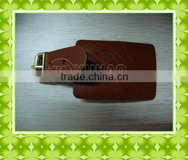 Hot sell and cheapest hand-weaven red wicker Christmas gift basket with handle