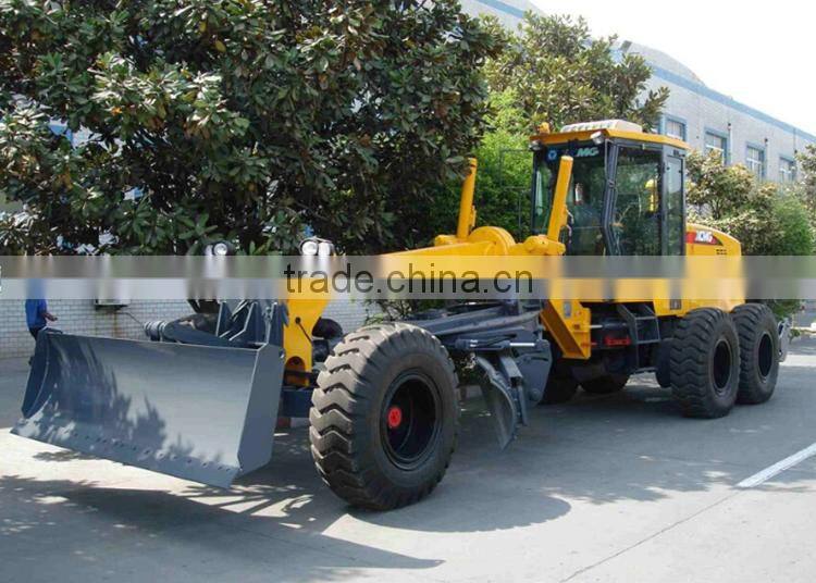 Smal China XCMG Motor grader GR165 with easy manipulation