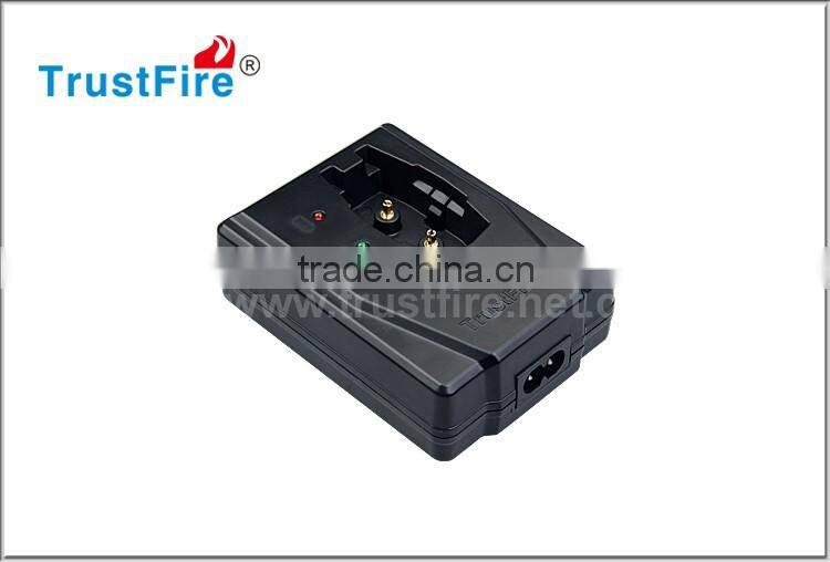 Trustfire 4.2V 6200mah waterproof battery 6200mah rechargeable battery pack with intelligent battery charger to bicycle light